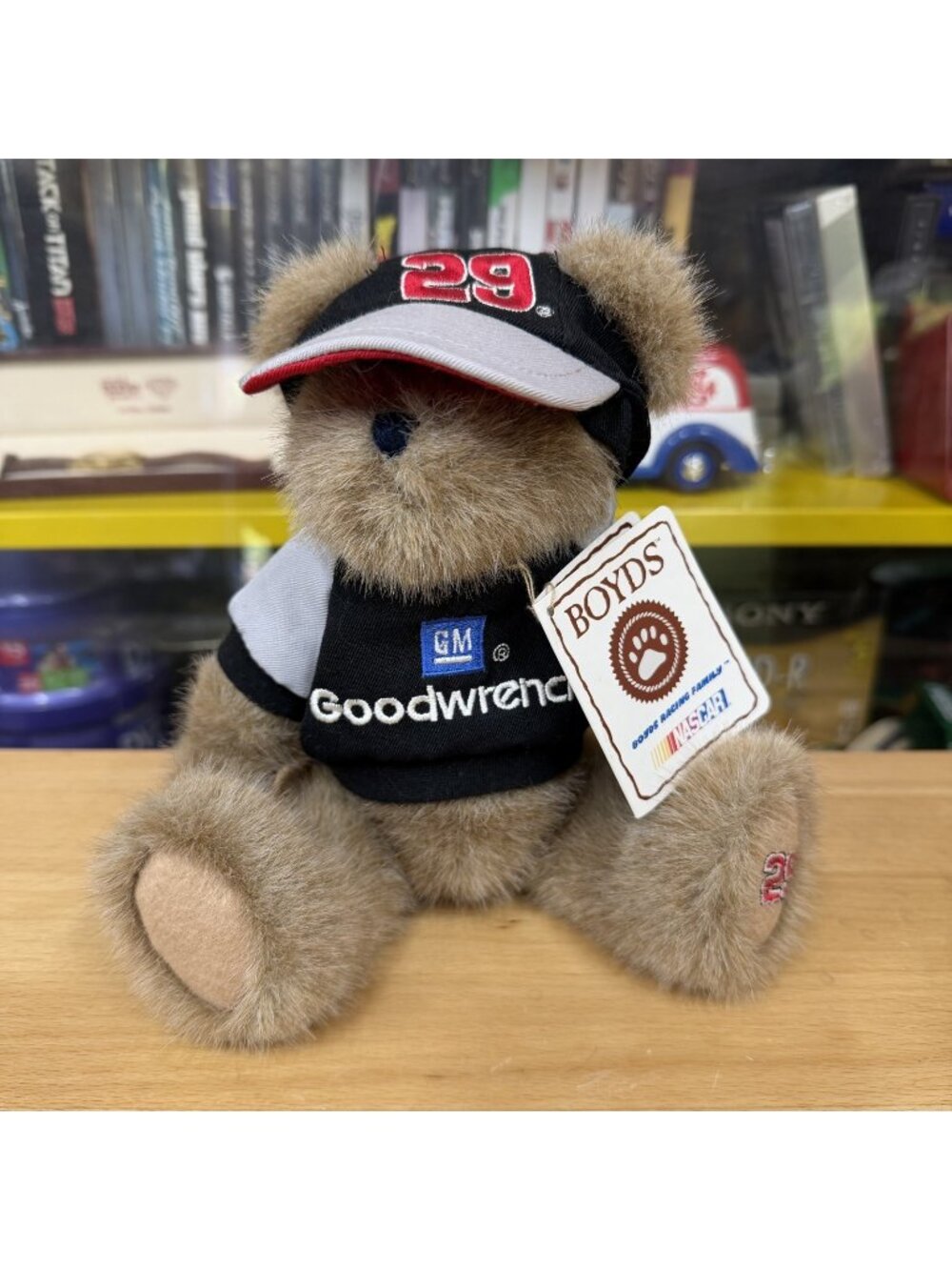 Boyds Bear NASCAR 29 Kevin Harvick GM Goodwrench Chevrolet 7In #29